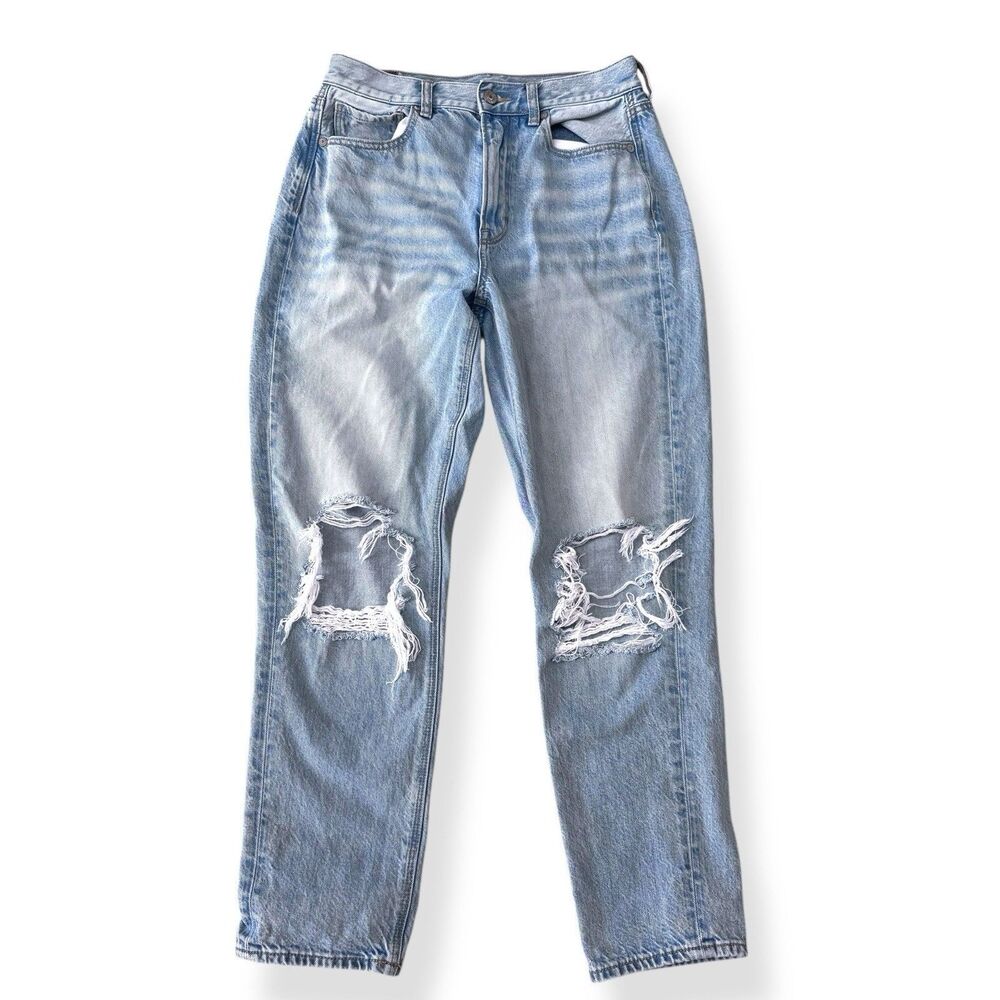 American Eagle Jeans Womens Size 6  Light Blue Denim Mom Straight High Rise